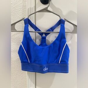 ALO Airlift Suit Up Bra in Blue Size Small